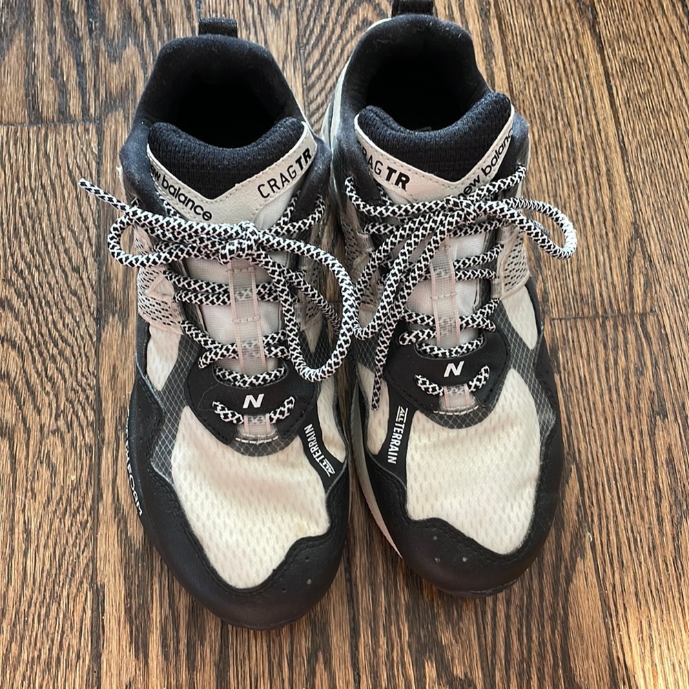 New Balance Women's Fresh Foam Crag Trail V2 Sneaker